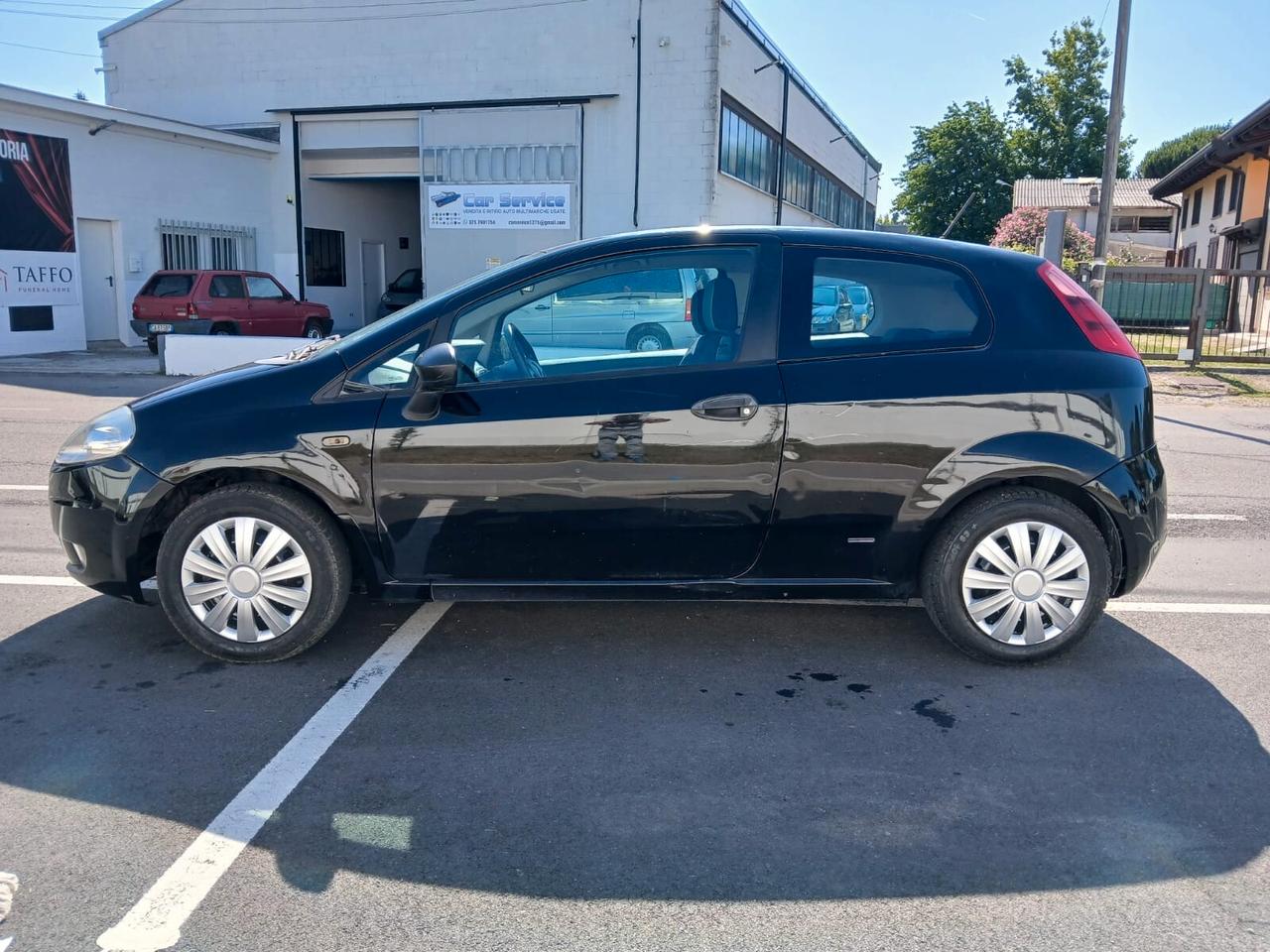 Fiat Grande Punto 1.3 M-Jet Con Gancio Traino
