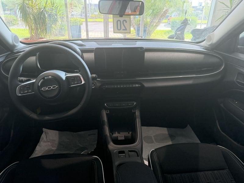 FIAT 600 1.2 Hybrid 110cv Pop