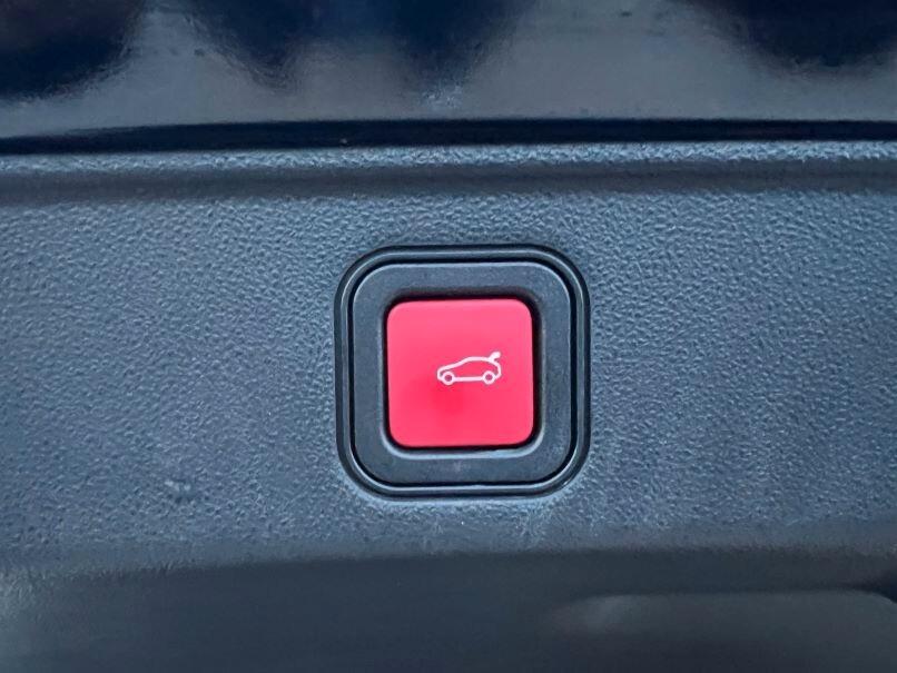 Fiat 600 Hybrid 110 CV DCT MHEV La Prima