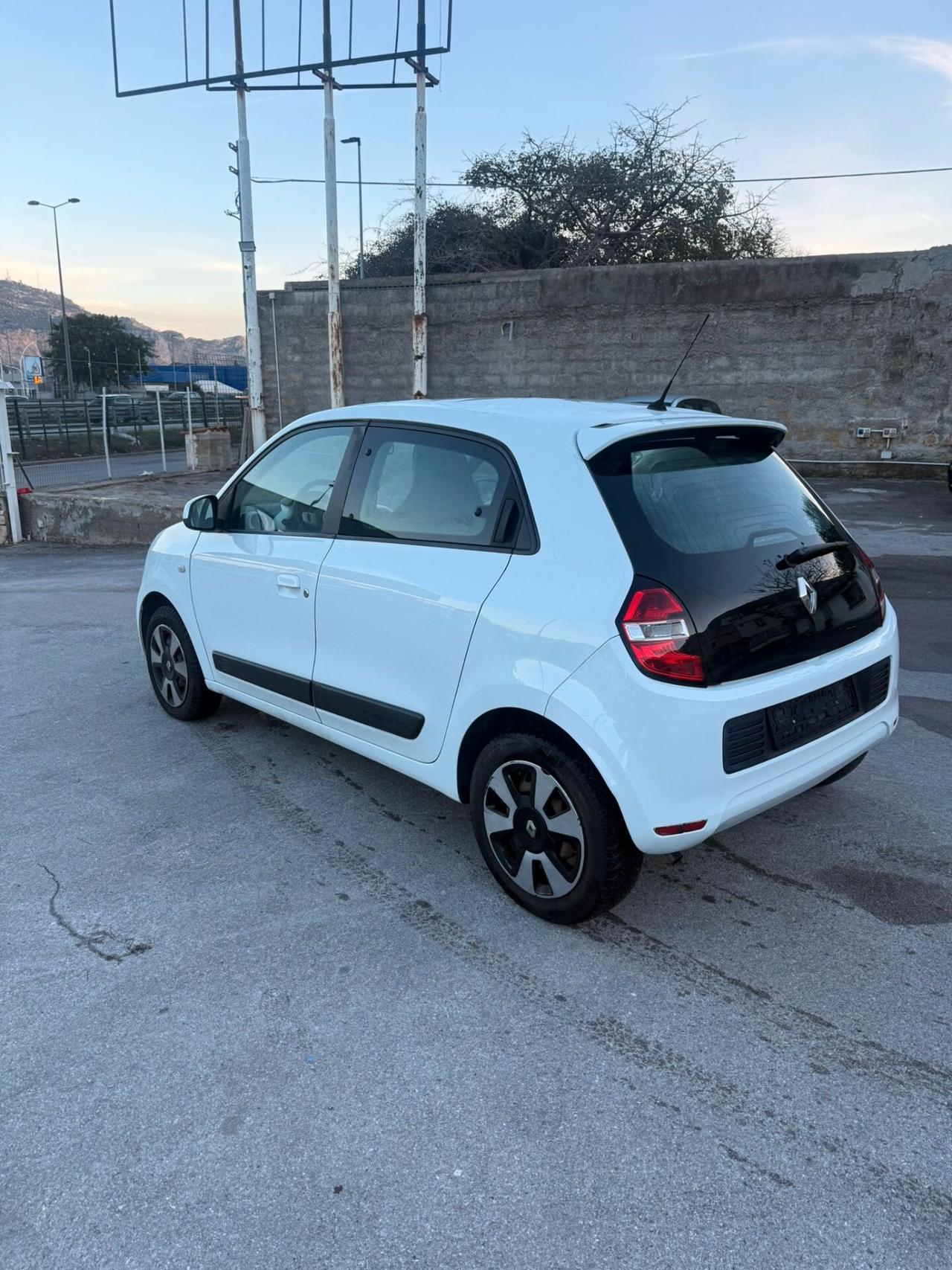 Renault Twingo ANNO 2017 KM 85.000 PER INF 3279411053