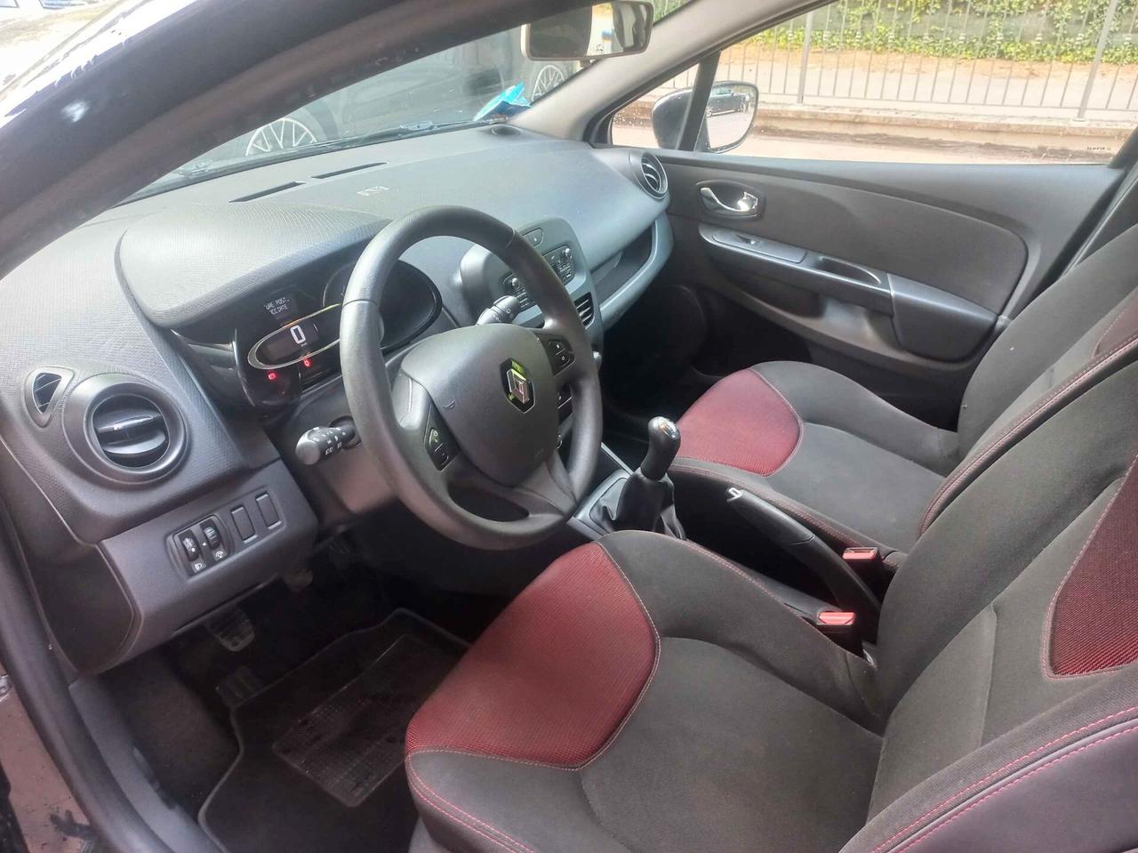 Renault Clio 1.2 75CV 5 porte Wave