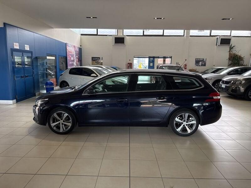 Peugeot 308 BlueHDi 130 EAT6 S&S SW Allure