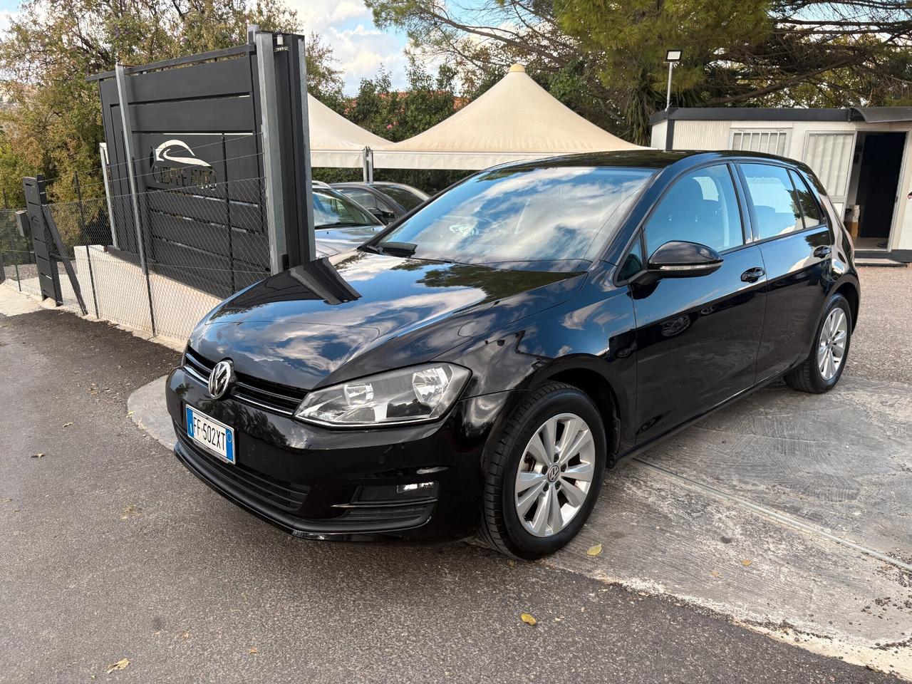 Volkswagen Golf VII 1.6 TDI Highline