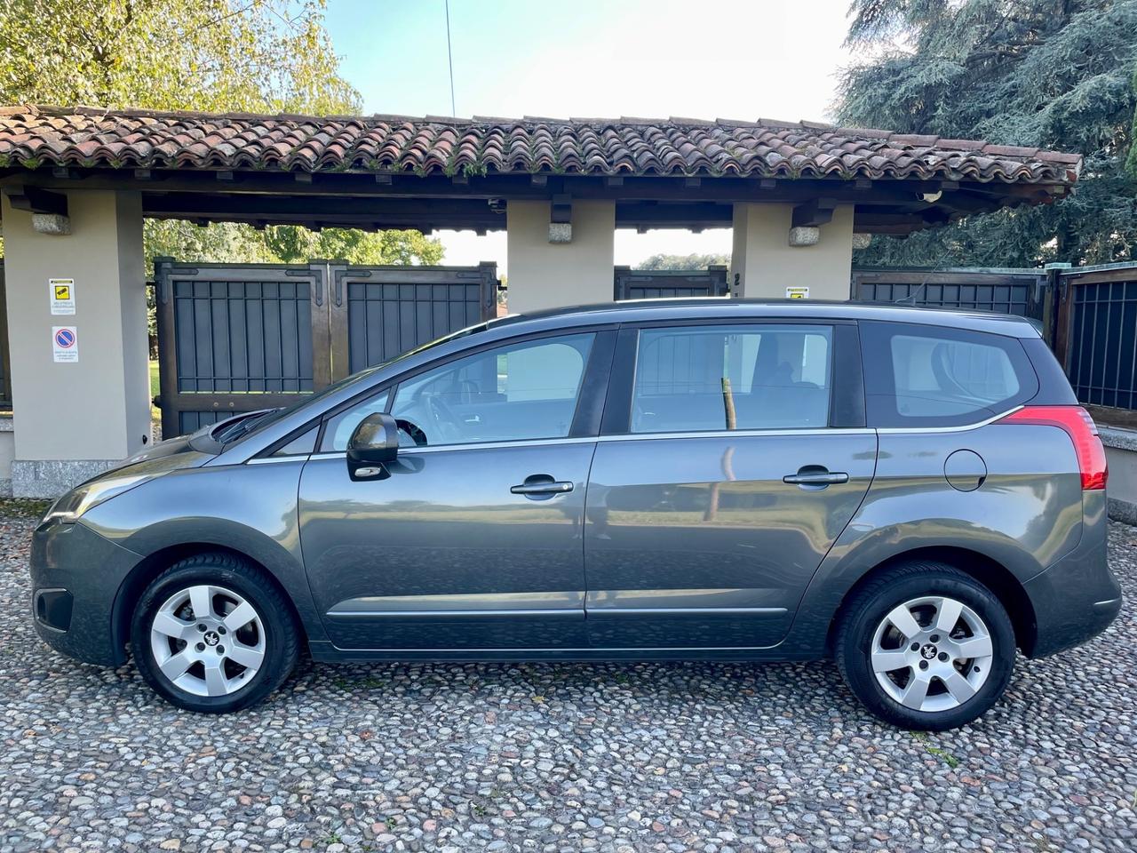 Peugeot 5008 1.6 VTi 120CV Active *SOLO 142000 KM*