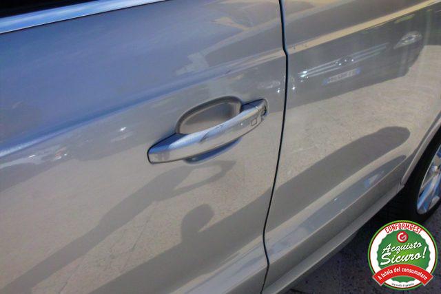AUDI Q3 2.0 TDI 120 CV S tronic Sport