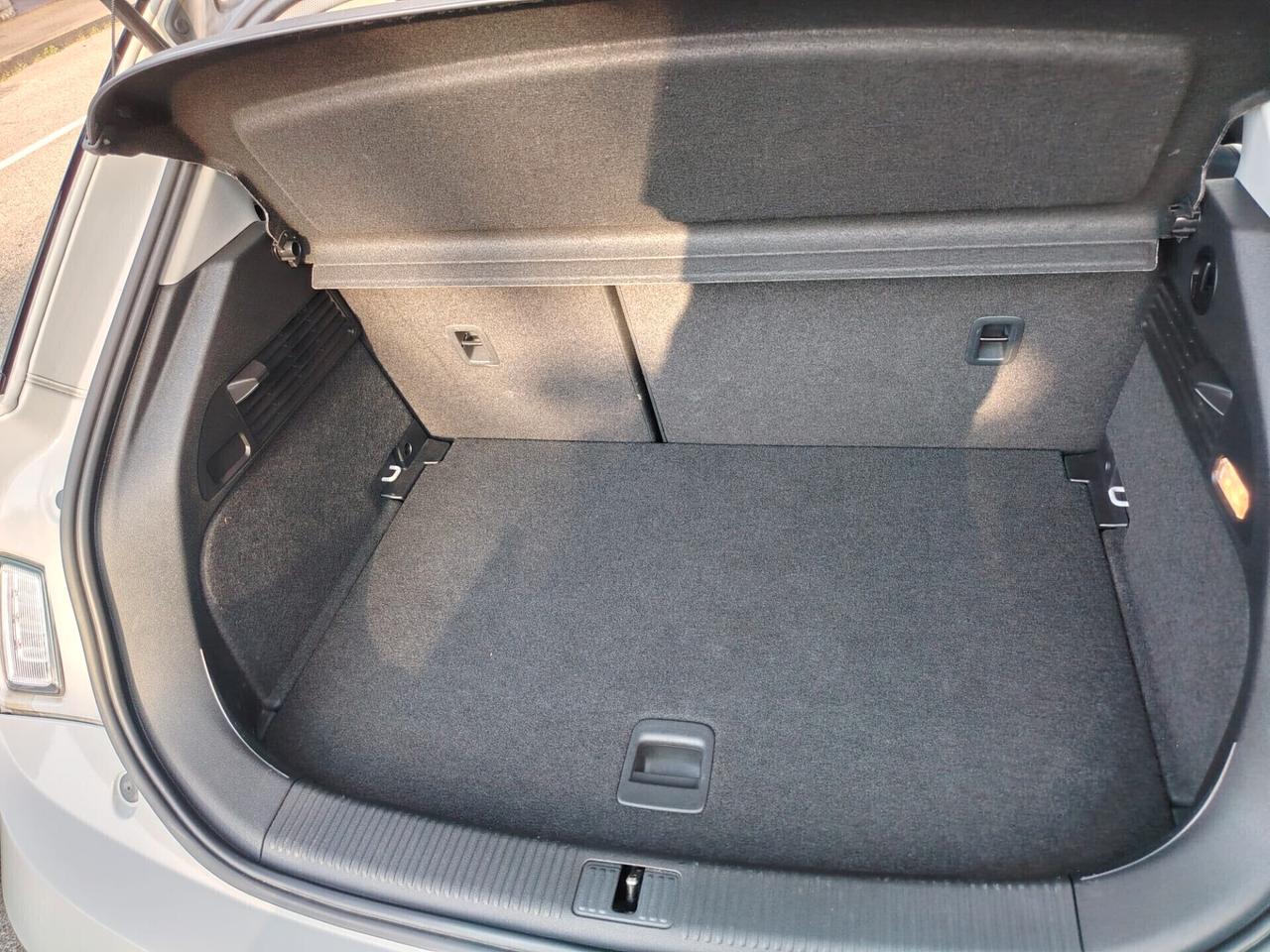 Audi A1 1.6 TDI 105 CV S line edition