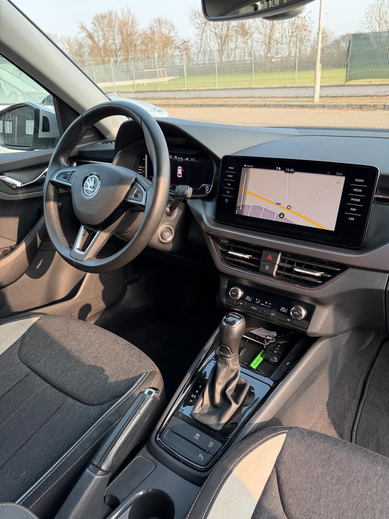 Skoda Kamiq 1.0 TSI 115 CV DSG Dark Shade