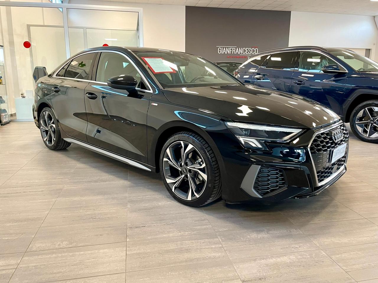 Audi A3 Sedan 2.0 TDI 150cv S tronic S line edition
