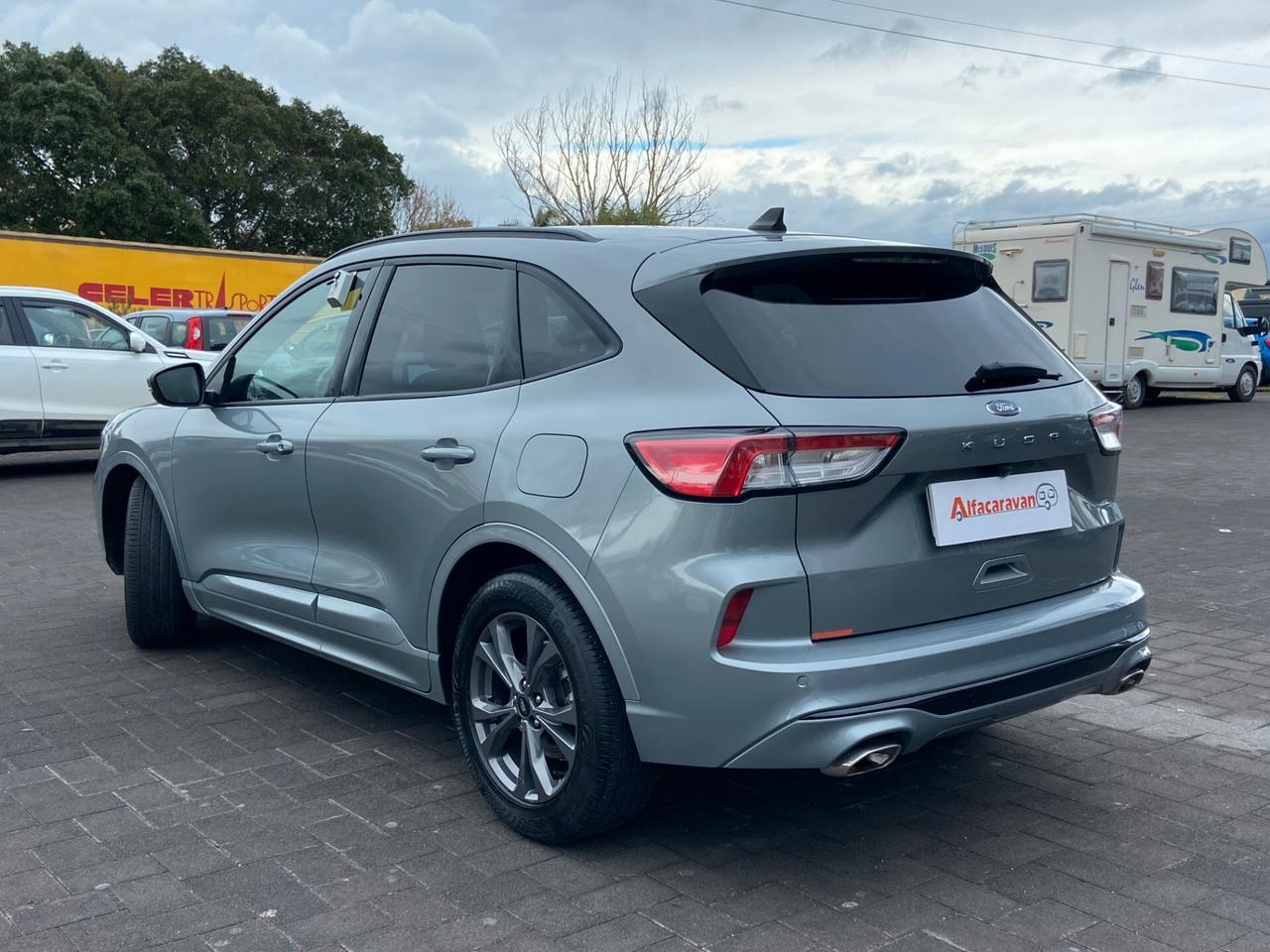 Ford Kuga 1.5 ecoblue ST-Line 2wd 120cv Autocarro