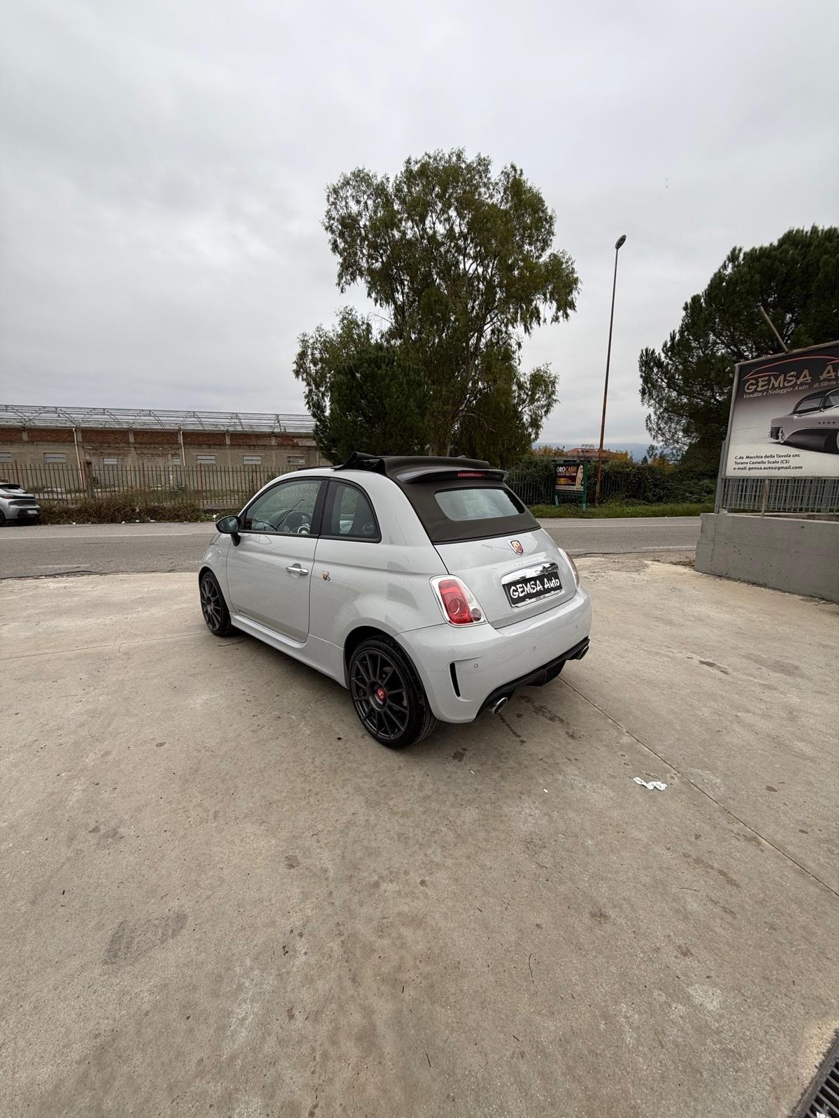 Abarth 500 C 1.4 Turbo T-Jet Custom