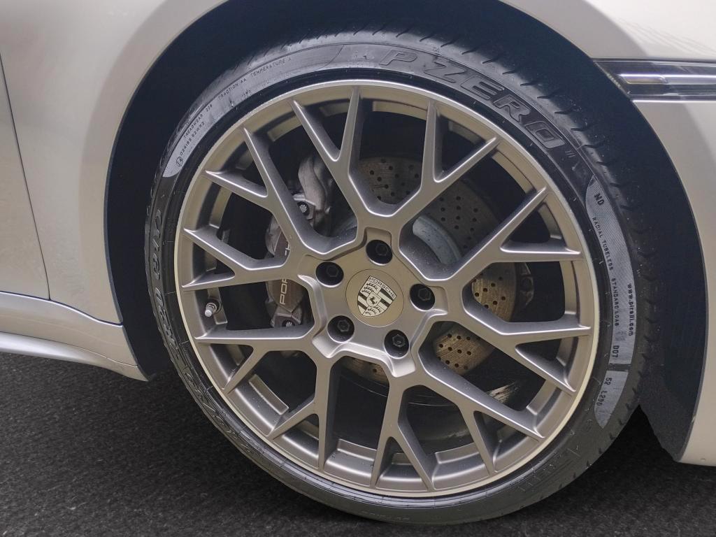 Porsche 911 Cabrio 3.0 Carrera auto