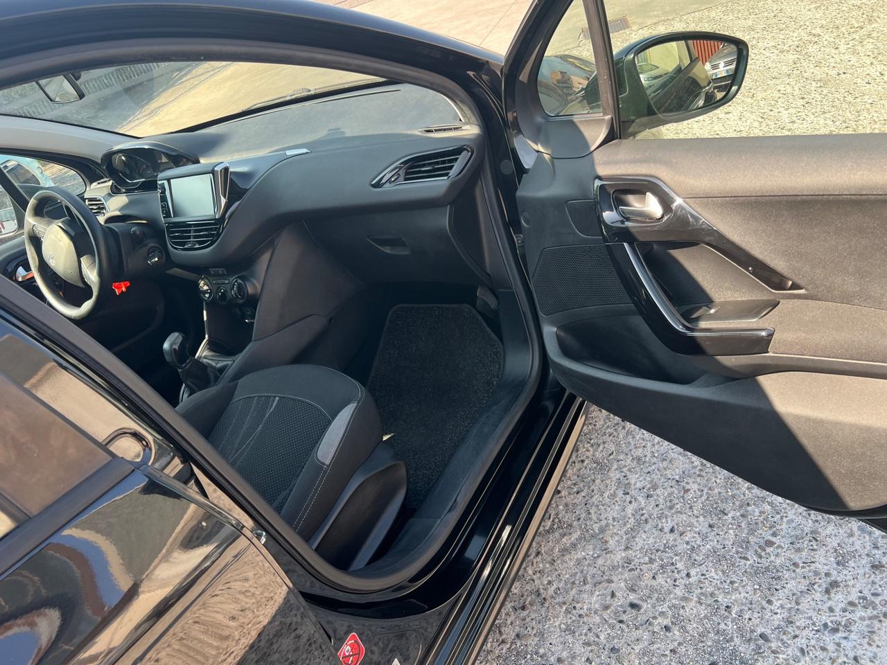 Peugeot 208 1.2 VTi 82 CV 5 porte Access
