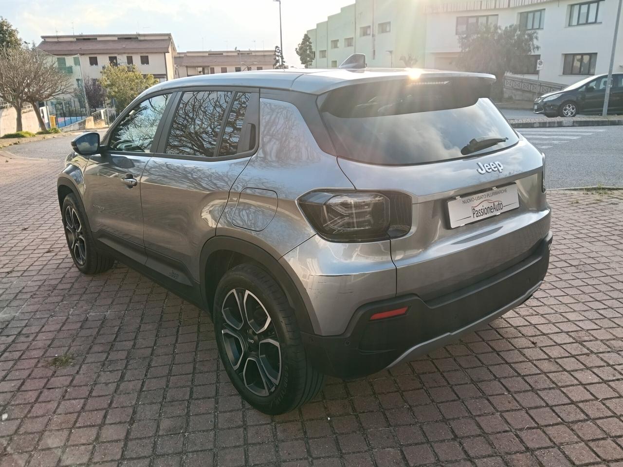 Jeep Avenger 1.2 Turbo 100 CV Summit 2025