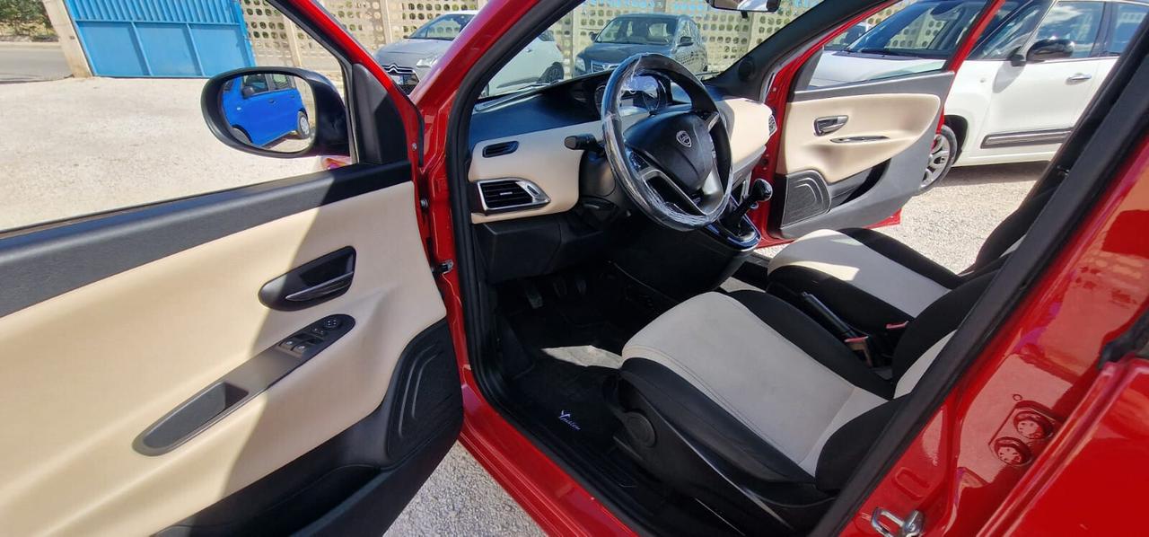 Lancia Ypsilon 0.9 TwinAir 85 CV Metano Ecochic Elefantino