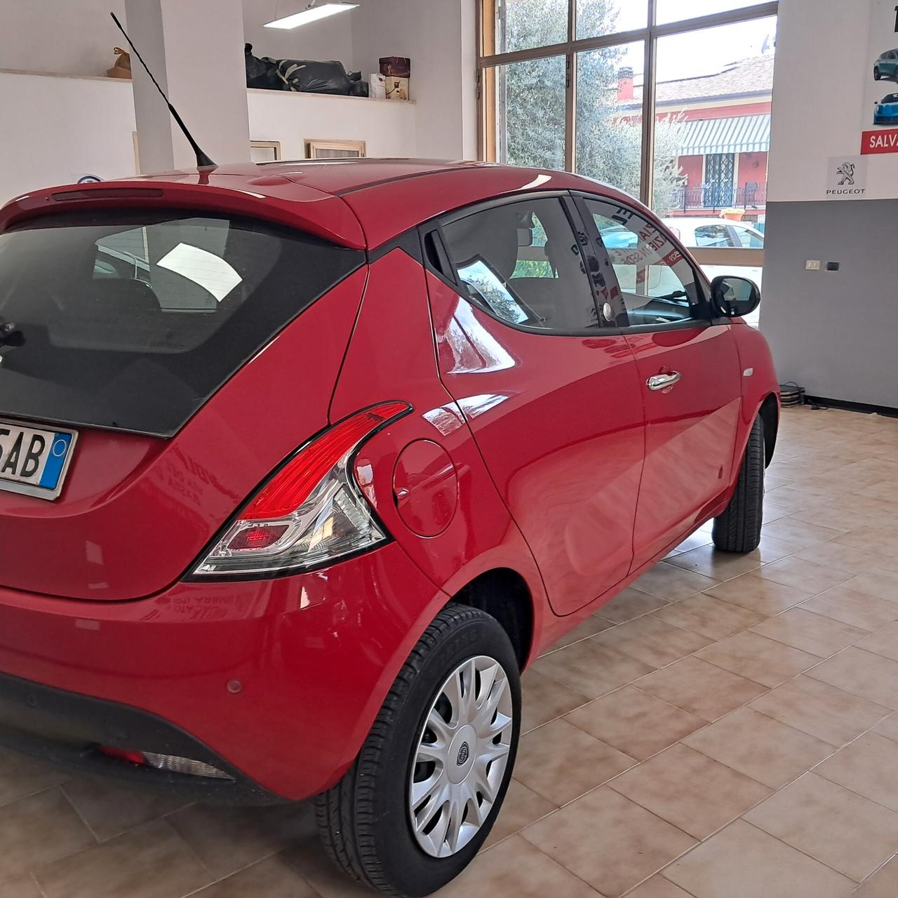 LANCIA YPSILON 2015 METANO ADATTA NEOPATENTATI KM 51 mila