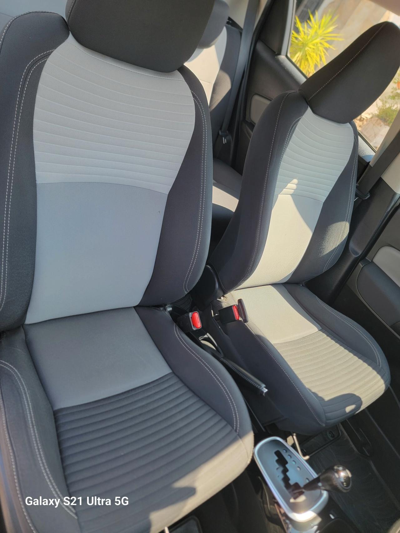 Toyota Yaris 1.5 Hybrid Active SOLO 42 MILA KM !