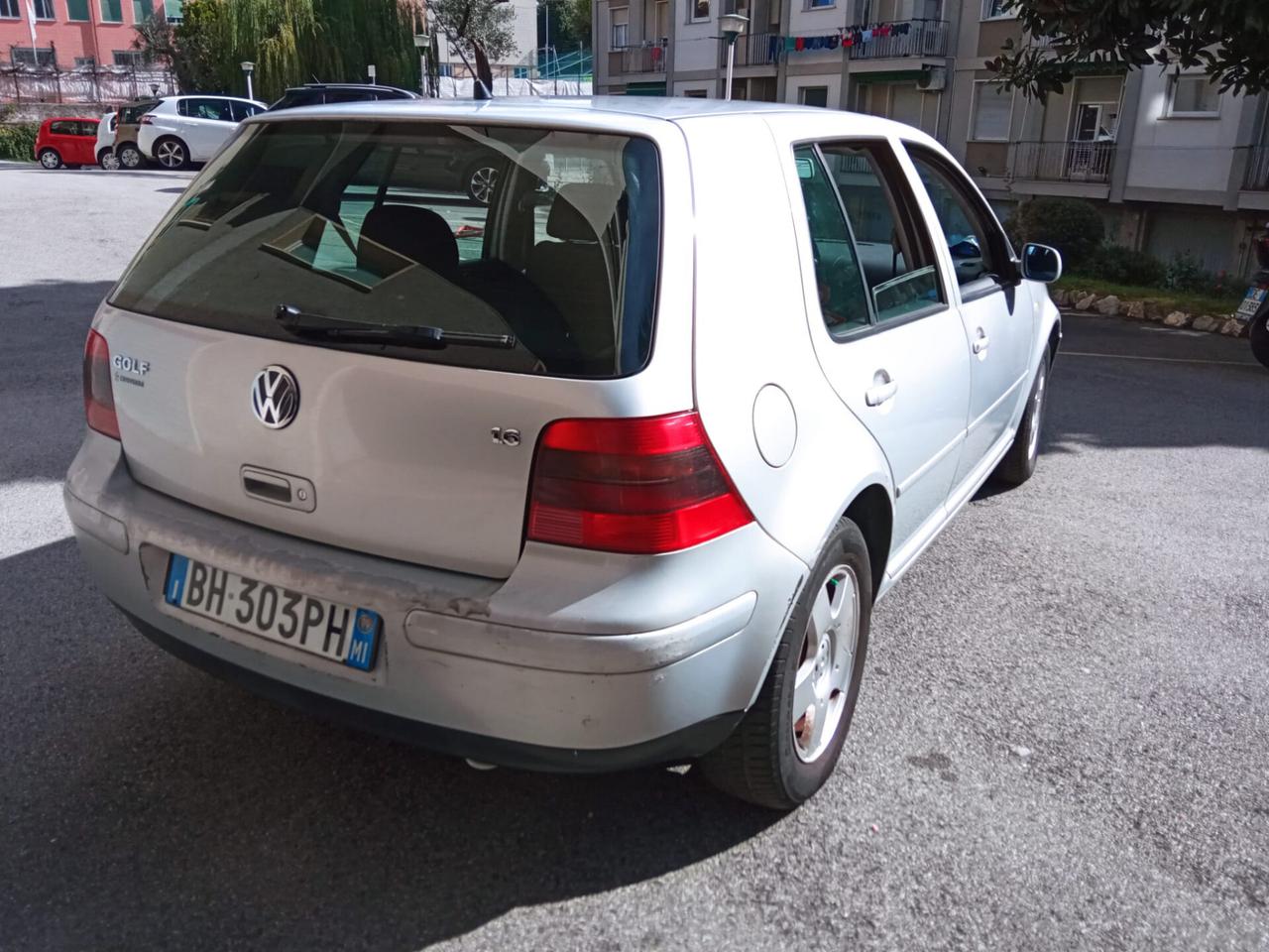 Volkswagen Golf 1.6 cat 5 porte Highline