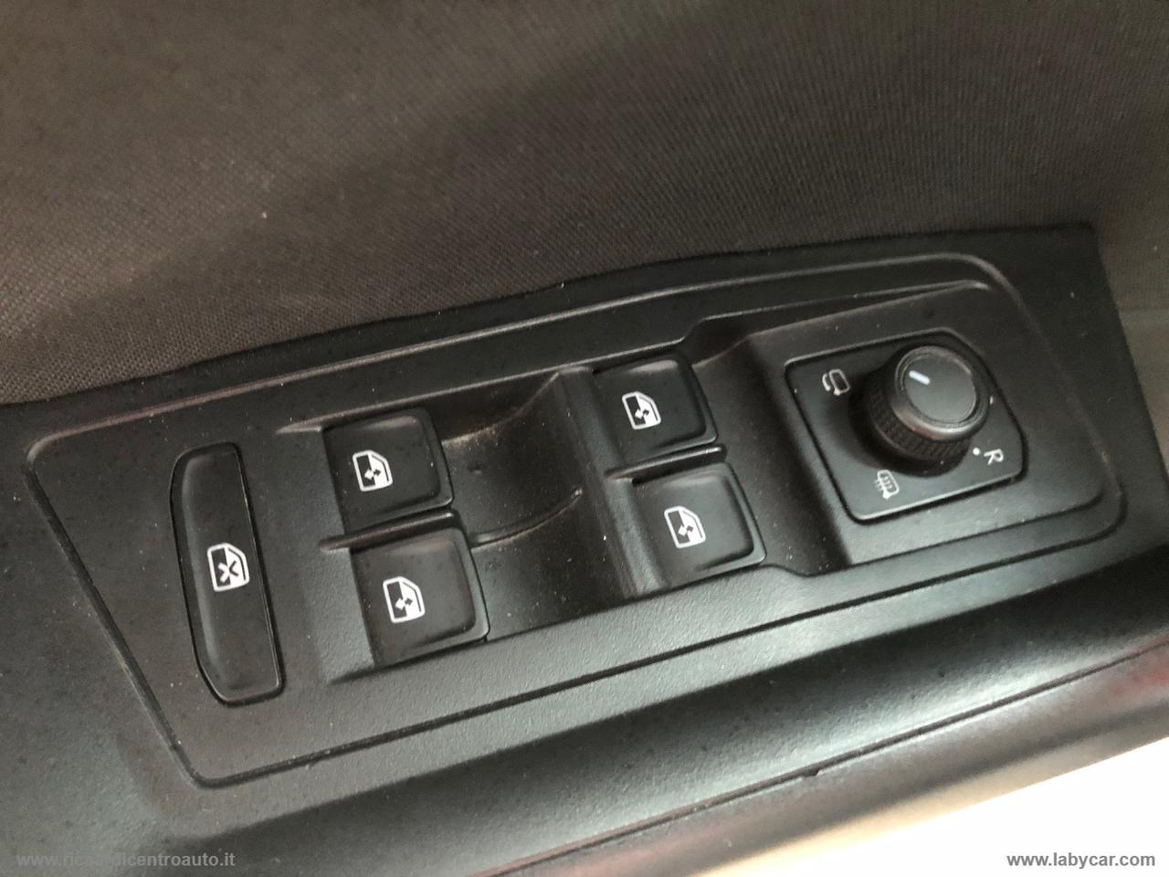 VOLKSWAGEN T-Roc 2.0 TDI SCR Life - FULL LED/NAVY/SENSORI