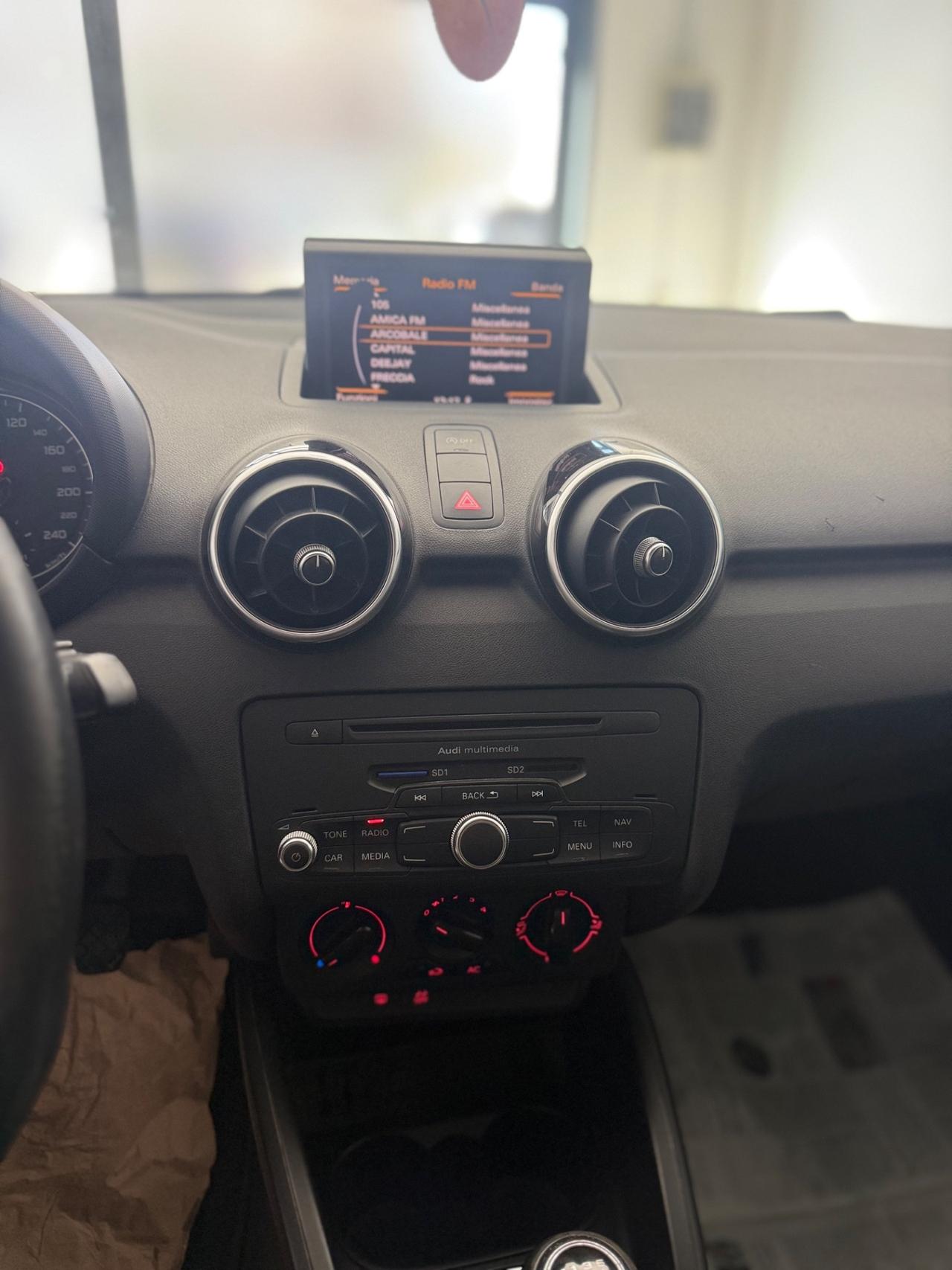 Audi A1 1.6 TDI S line edition