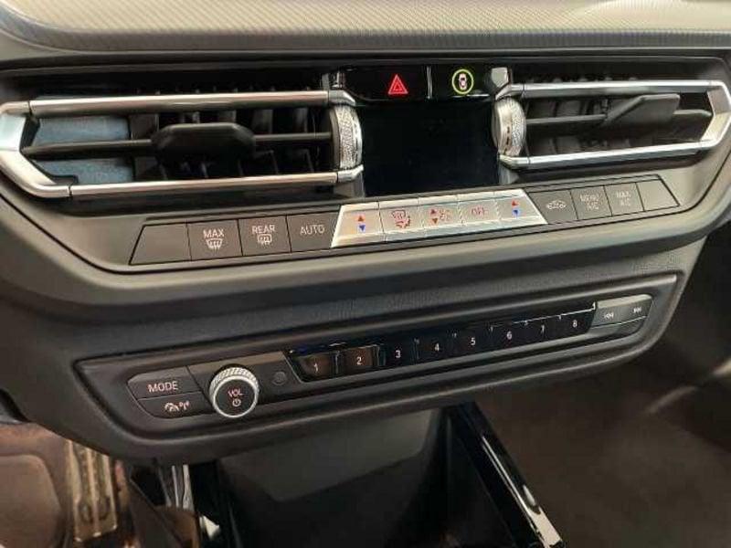 BMW Serie 1 F40 118d Msport auto