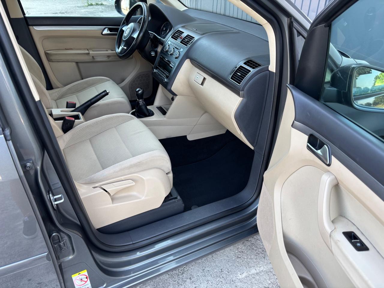 Volkswagen Touran 1.6 TDI 7 POSTI. Garanzia