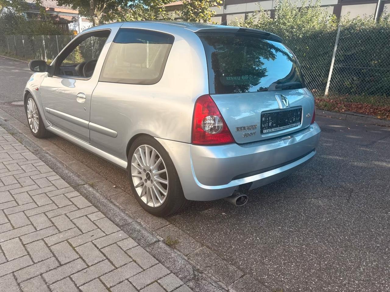 Renault Clio RS 2.0 16V Renault Sport