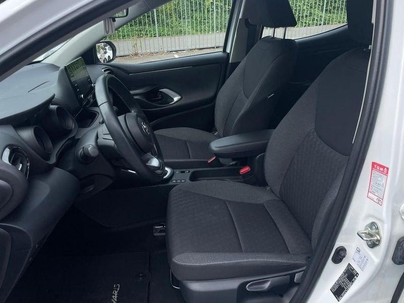 Toyota Yaris Hybrid Trend MY22