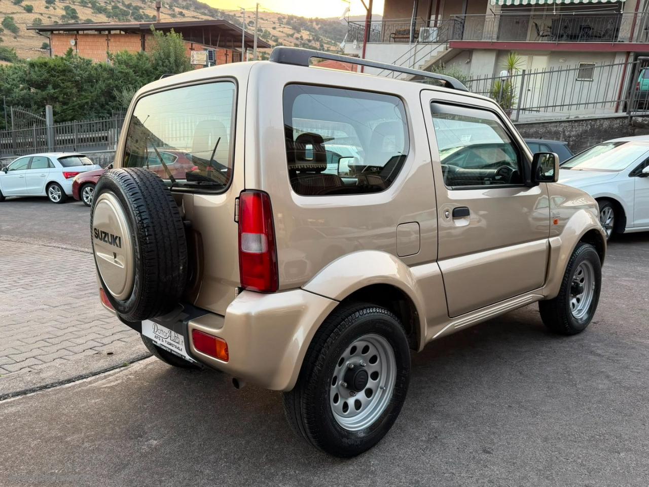 SUZUKI Jimny 1.3 4WD JLX