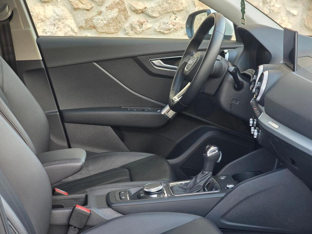 Audi Q2 30 TDI S tronic Business