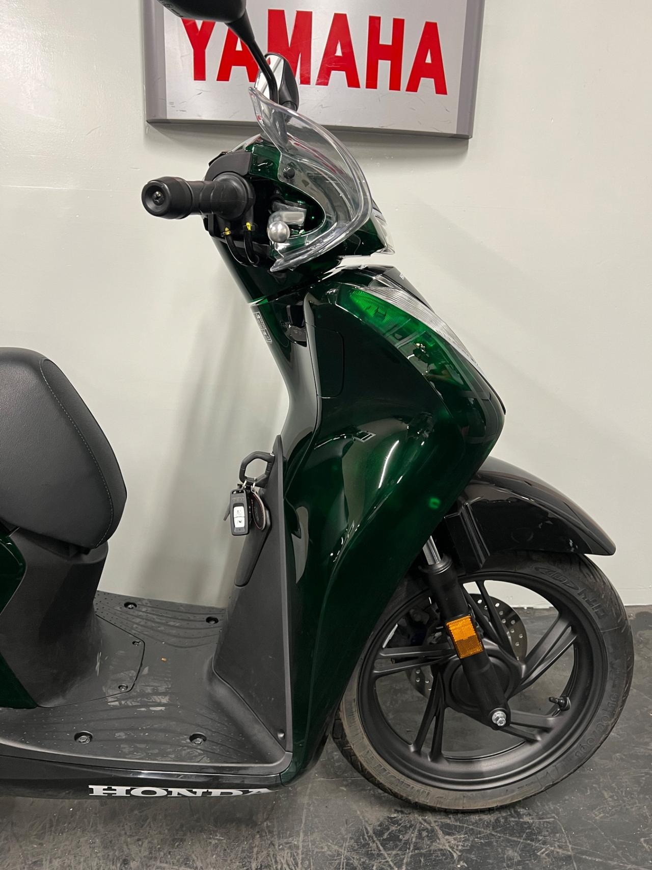 Honda SH 150 Vetro