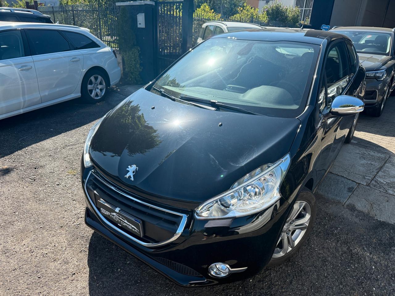 Peugeot 208 PureTech 82 3 porte Allure