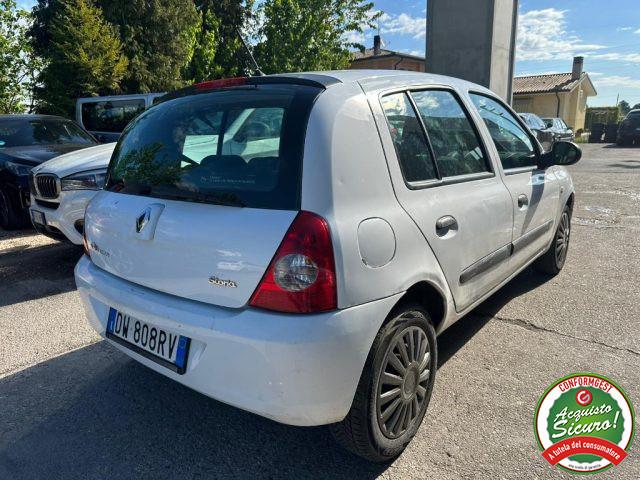 RENAULT Clio 1.2 16V 5 porte Confort