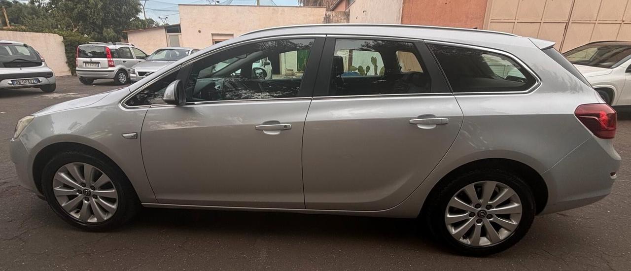 Opel Astra 1.7 CDTI 110CV Sports Tourer Cosmo SW
