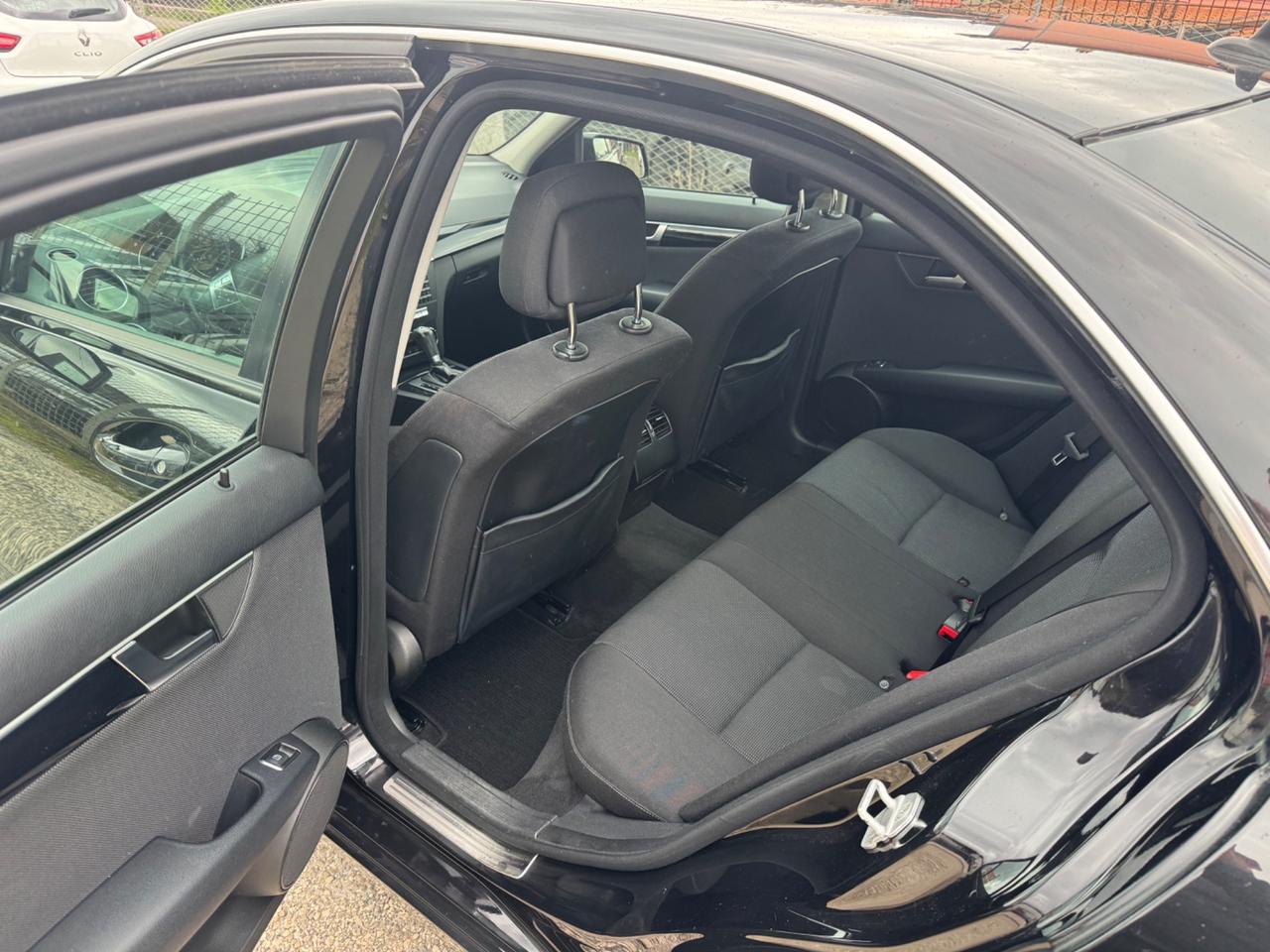 Mercedes-benz C 220 CDI BlueEFFICIENCY Avantgarde