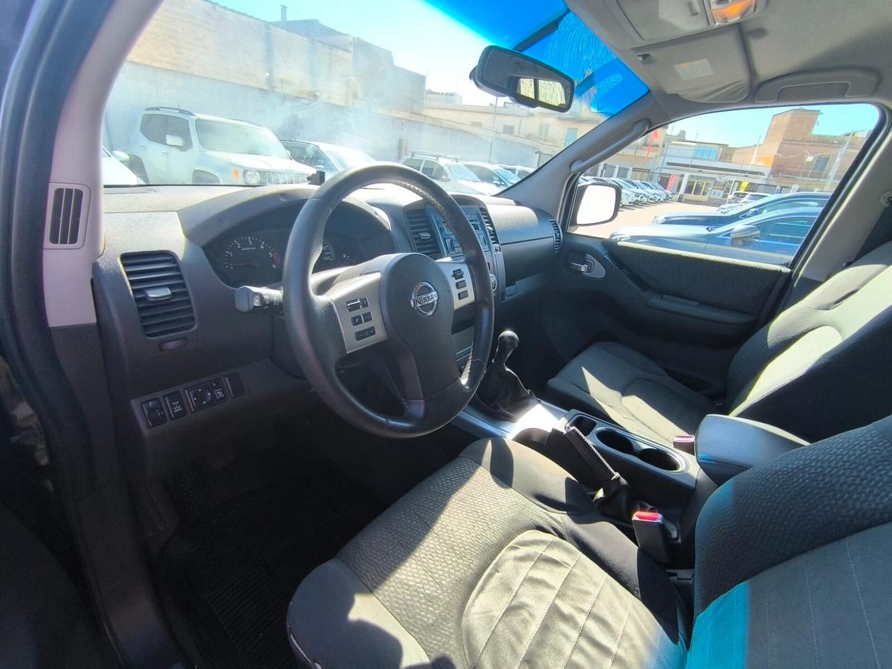 Nissan Navara 2.5 dCi 190CV Double Cab 2012