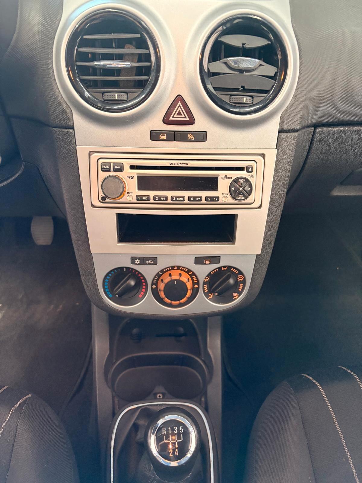 Opel Corsa 1.0 12V 5 porte Enjoy