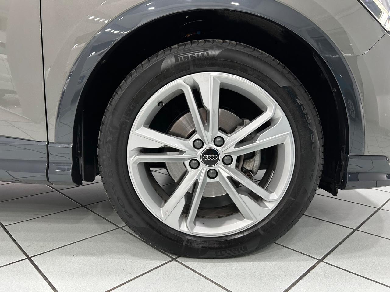 Audi Q3 35 TDI 2.0cc 150cv quattro Stronic Sline