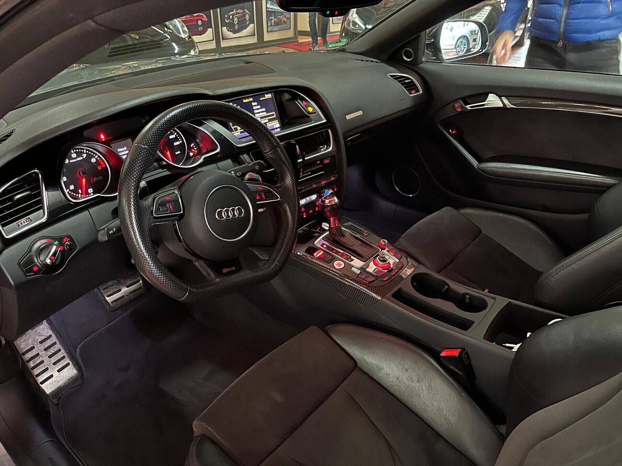 Audi RS5 4x4 v8 450cv