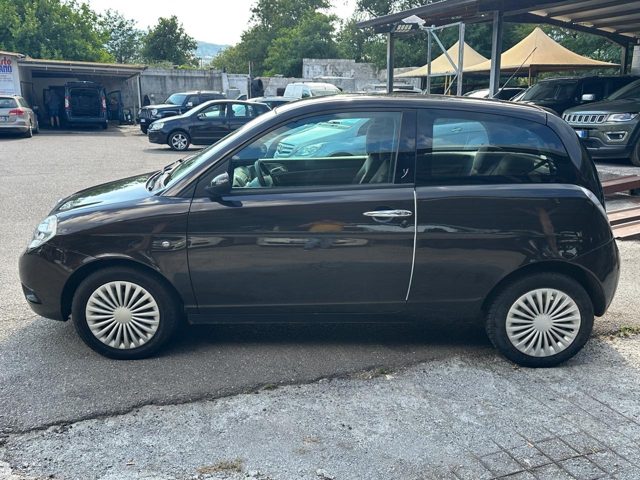 Lancia Ypsilon 1.3 MJT 75 CV