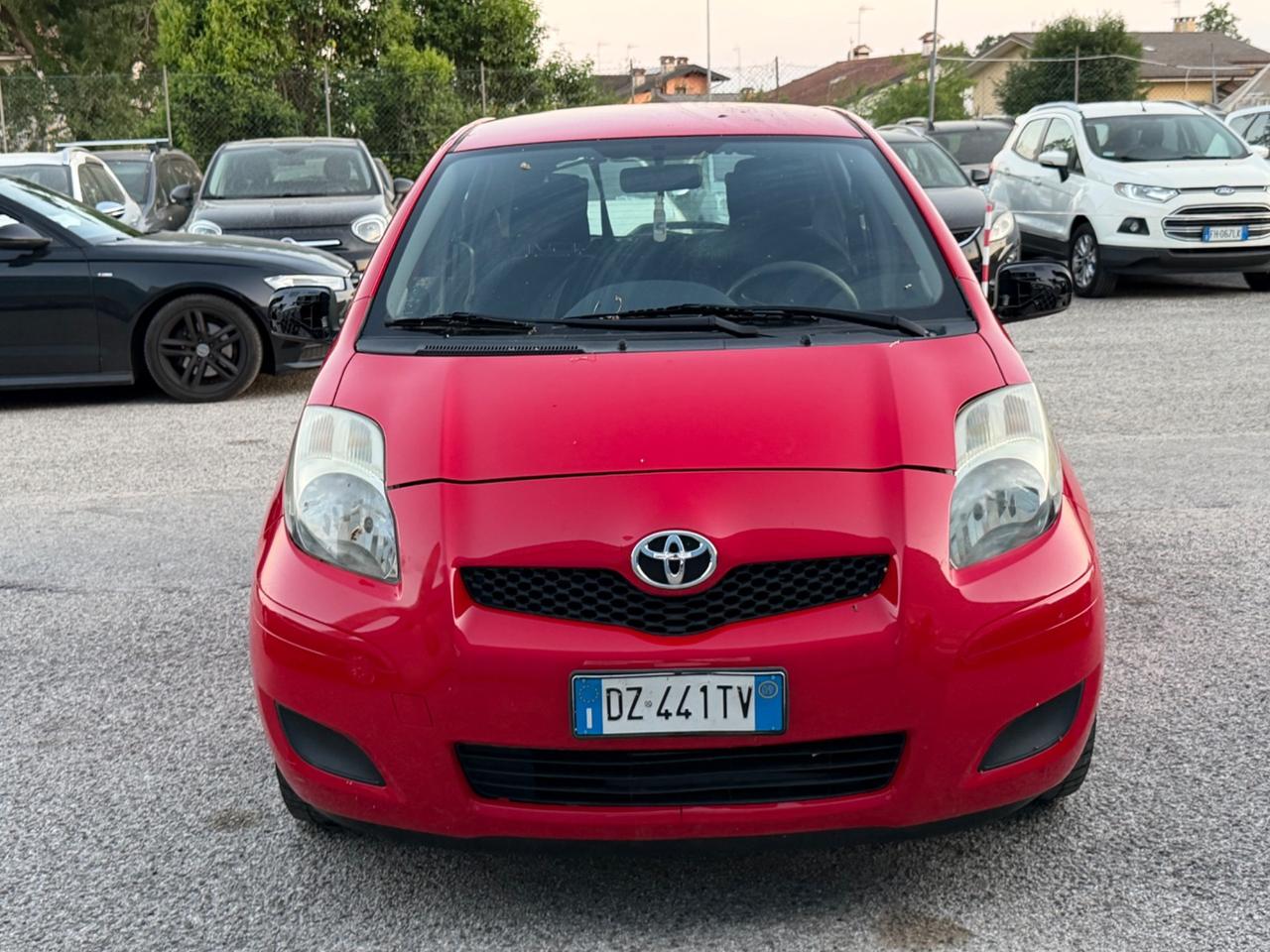 Toyota Yaris 1.0 5 porte
