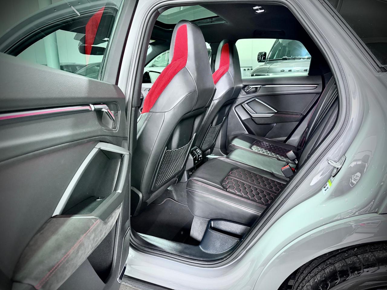 Audi RSQ3 SPBK 2.5 TFSI 400CV S-Tronic