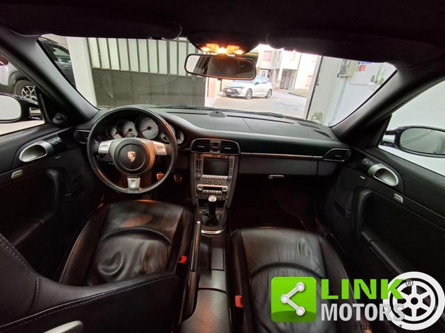 PORSCHE 911 997 Carrera 4S Coupé