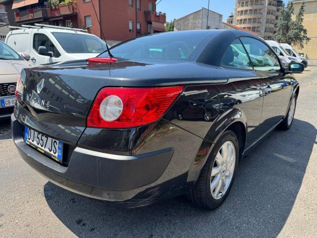 RENAULT Megane Mégane C-C 1.6 16V Dynamique