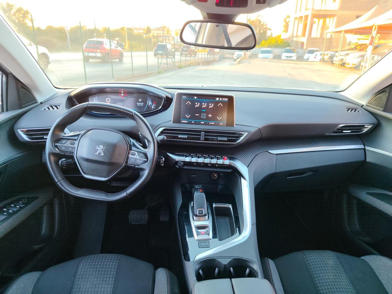 Peugeot 3008 BlueHDi 130 S&S Business