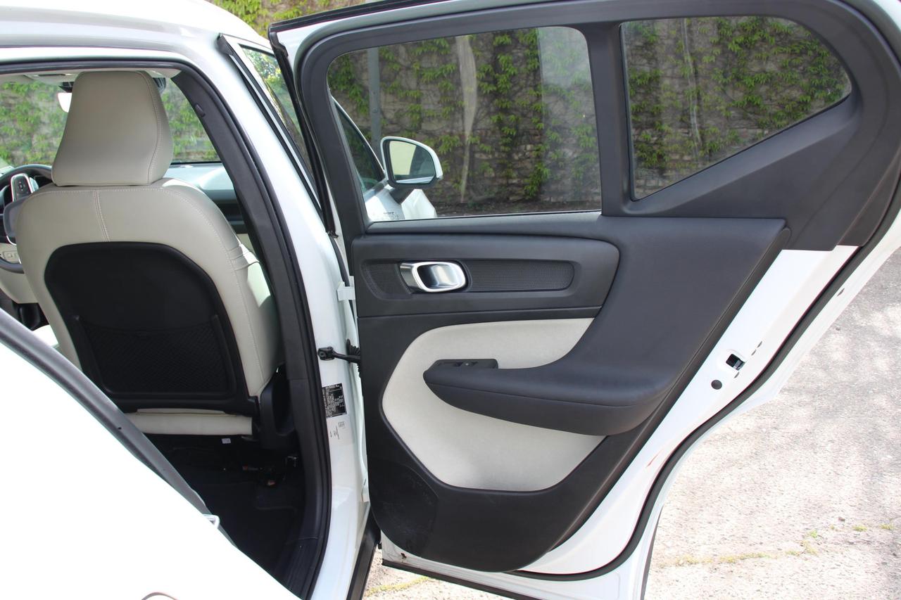 VOLVO XC40 N1 1.5 T4 plug-in hybrid Inscription Expression my21