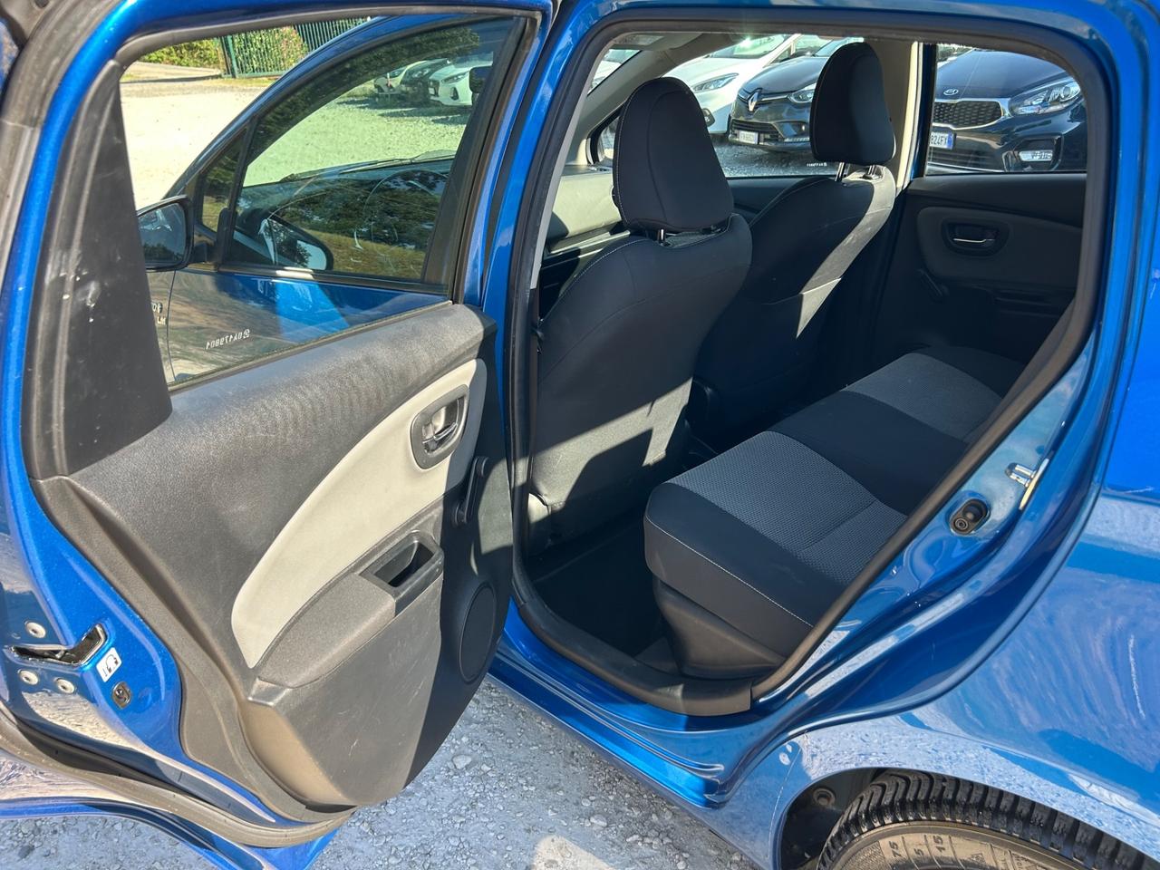 Toyota Yaris 1.5 Hybrid 5 porte Active neopatentati