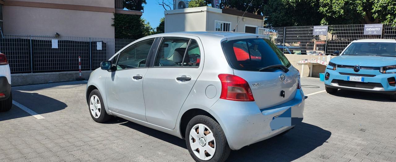 Toyota Yaris 1.0 5 porte E.U.R.O 1.990