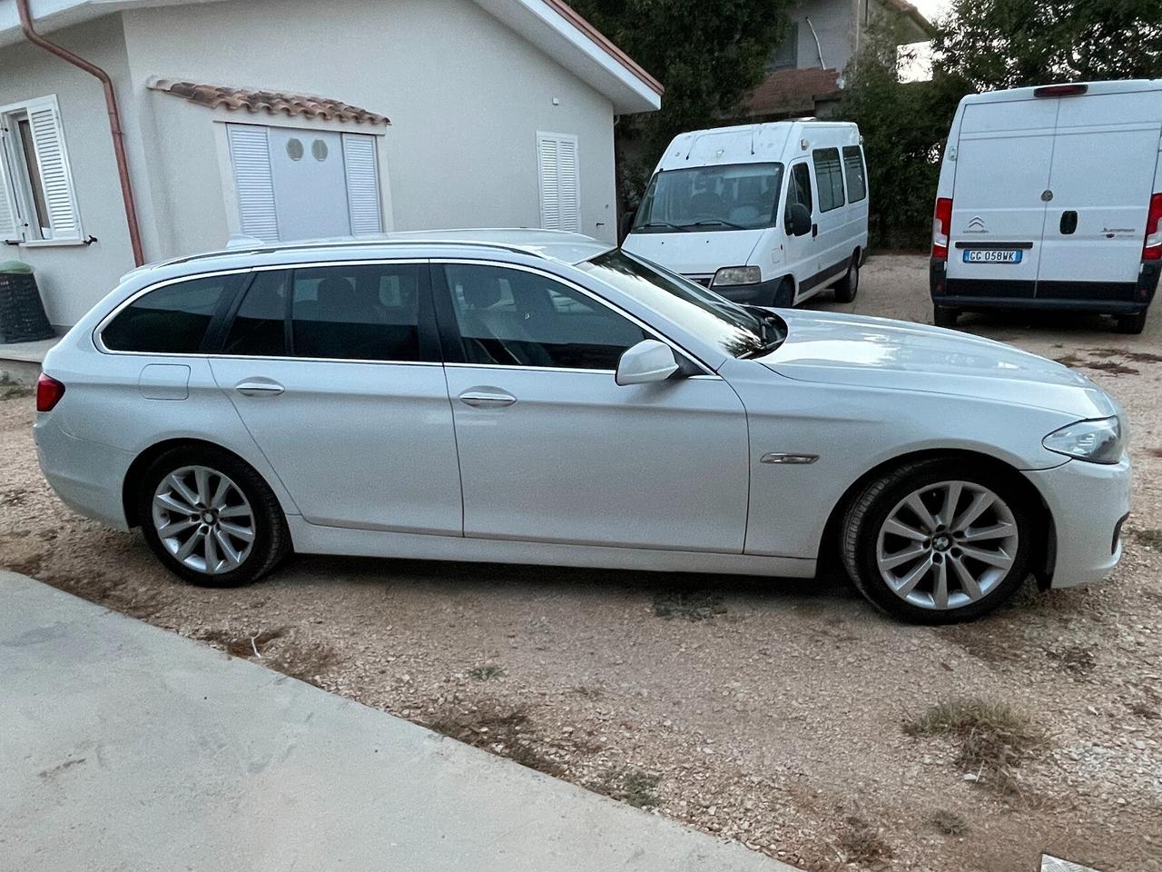 BMW 520 D AUTOMATICA motore 133.000 KM