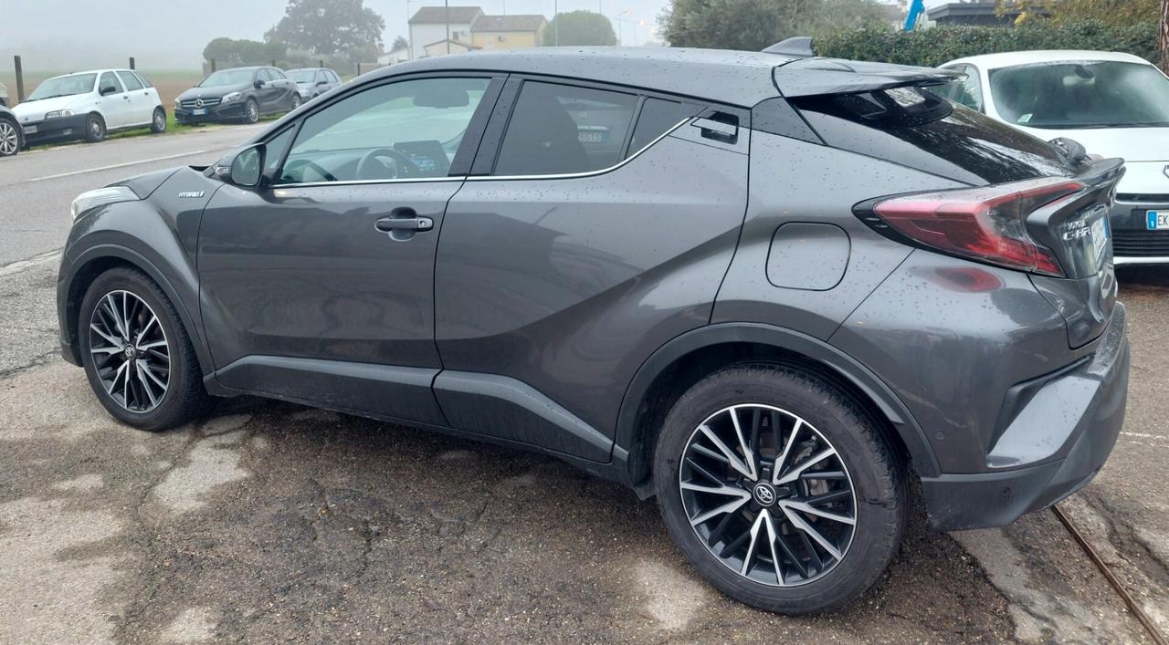 TOYOTA C-HR 1.8 HYBRID