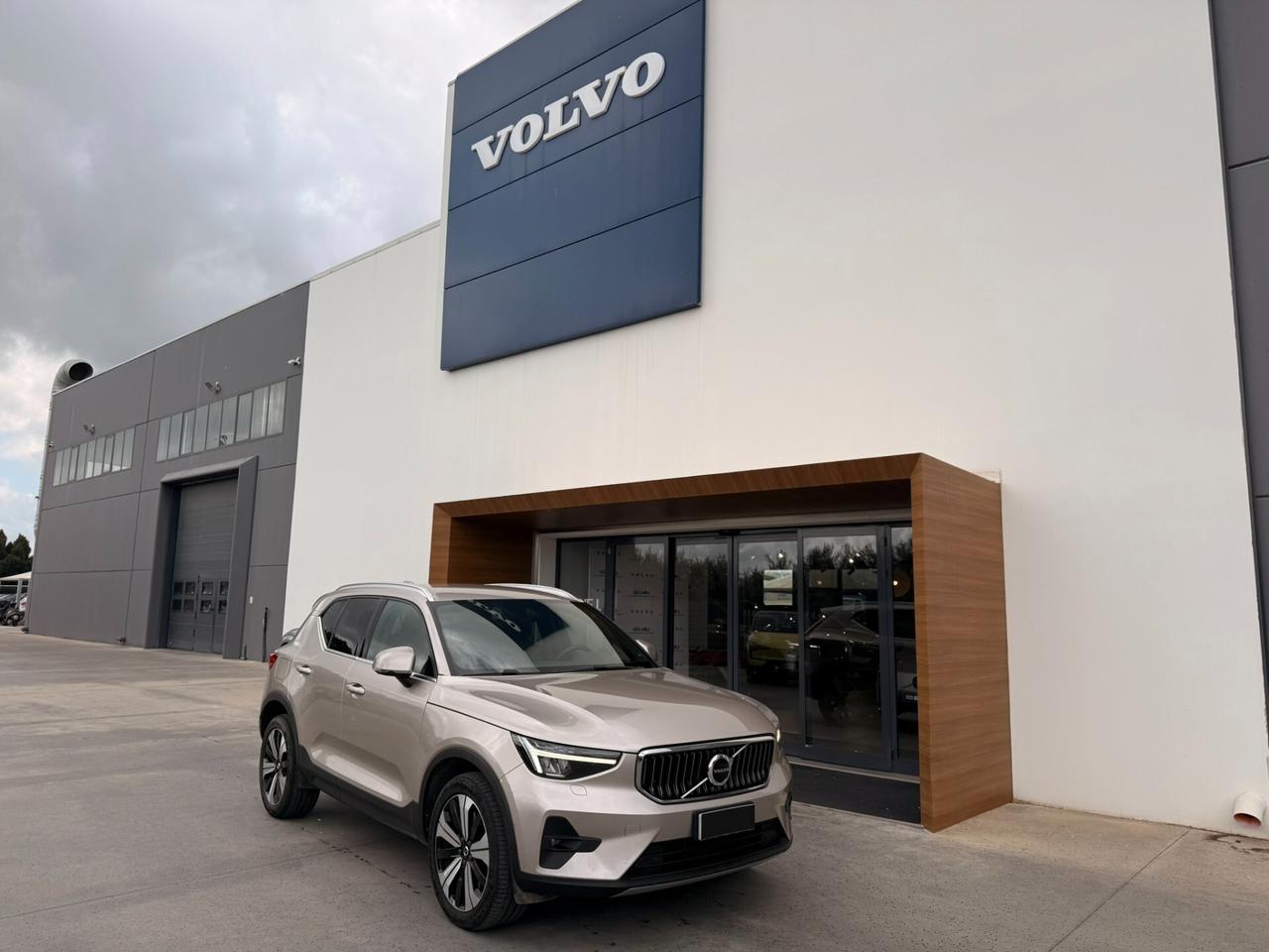 Volvo XC40 T4 Recharge Plug-in Hybrid automatico Core N1